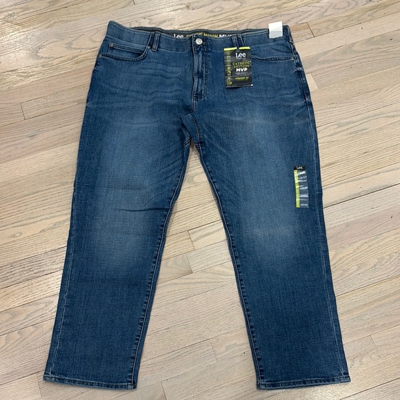 Lee Blue Relaxed Straight Fit Jeans/ Extreme Motion Tapered Leg - Picture 2 of 16